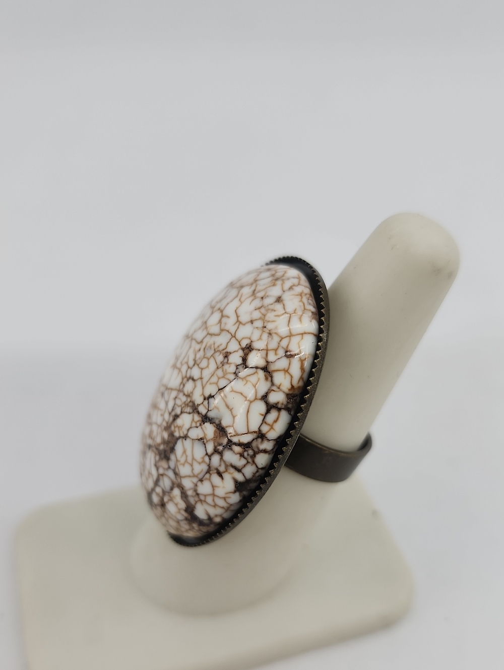 GASOLINE GLAMOUR COCKTAIL RING MAGNESITE - Picture 2 of 7